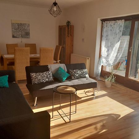 Ferienwohnung Goldstueck Im Gruenen Bad Schonborn Exterior foto